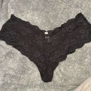 Victoria’s Secret Laced Panty, Black, NWOT